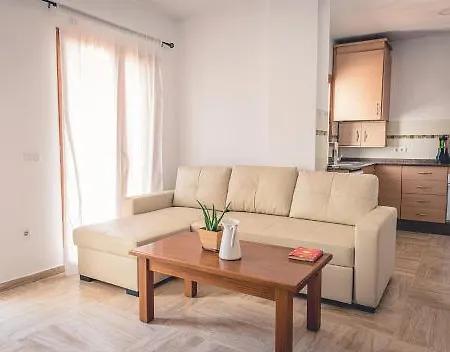 Turisticos La Carrajolilla Apartment *